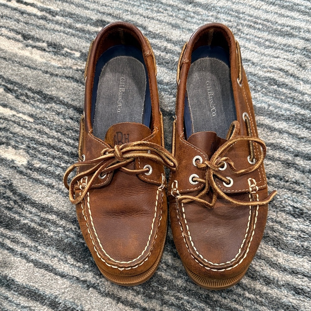 G.H. Bass & Co. Women’s Tan Leather Boat Shoes